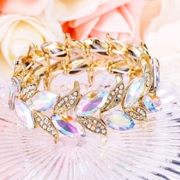 Yellow Gold and Iridescent AB Austrian Crystal Leaf Stetchable Bracelet Bangle - Picture 4 of 6
